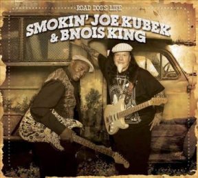 Скачать бесплатно Smokin' Joe Kubek & Bnois King - Road Dogs Life (2013)